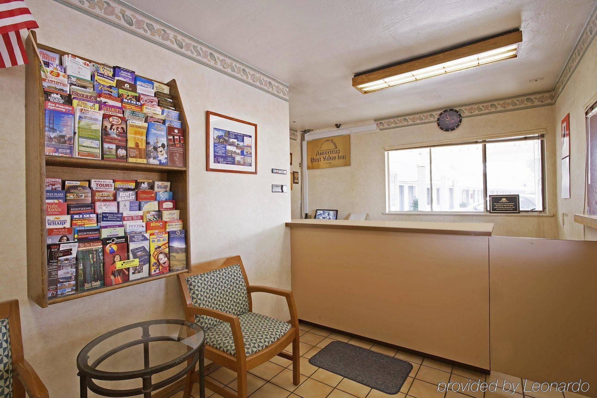 Americas Best Value Inn - Livermore Beltér fotó